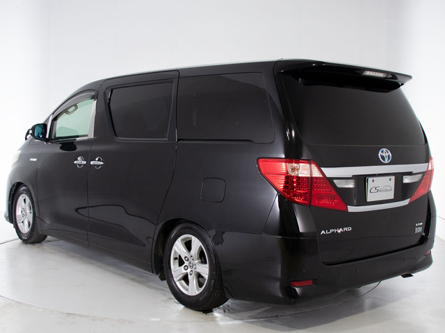 ★展示前点検実施★特殊な機材も用いて、全車点検を実施しております!