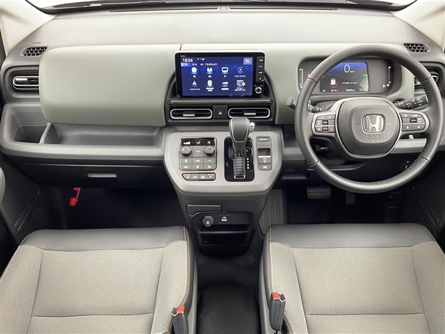 フリード1.5 e:HEV クロスター 4WD