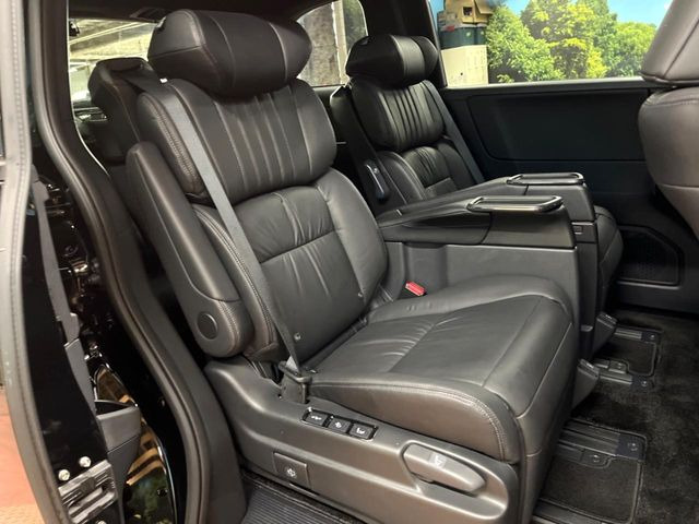 ���ڒ����̓E�H�[�N�X���[�ƂȂ��Ă���܂��B���ڂƎO��ڂ̈ړ�����~�肪�Ƃ��Ă��y�ɂȂ�̂ŁA���~��̍ۂ��X�g���X�������邱�Ƃ͂���܂����