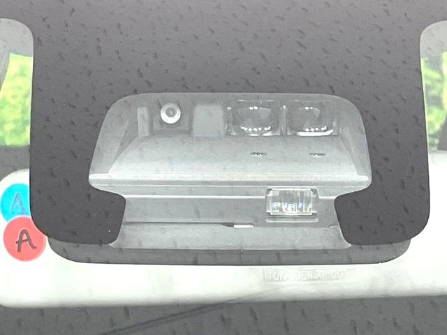 �y�X�Y�L �Z�[�t�e�B�T�|�[�g�z���s���ɑO���̎ԗ�����F�����A�Փ˂������Ȏ��͌x��ƃu���[�L�ŏՓˉ���Ɣ�Q�y�����A�V�X�g�B�����S�Ƀh���C�u�����y���݂��������܂��B