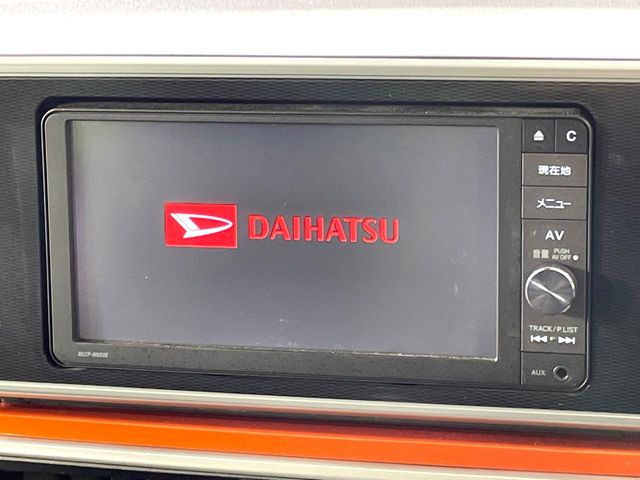 �y�����i�r�z�l�C�̏����i�r�𑕔����Ă���܂��B�i�r�̎g���₷���͂������A�I�[�f�B�I�@�\���[��!�L�����v�◷�s�͂������A�ʋ΂┃�����ȂǕ��i�̃h���C�u���y�����Ȃ�͂���