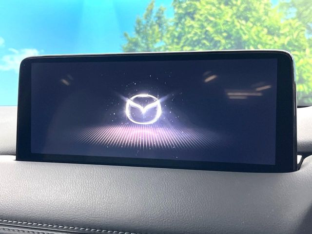 �y10.25�C���`�}�c�_�R�l�N�g�z�ԓ��̕��͋C�Ƀ}�b�`������^�f�B�X�v���C�B�X�}�z�ڑ��ł̃i�r�g�p��Bluetooth�Đ����A�l�X�ȋ@�\���y���߂܂��B�����I�ȃ_�C�������삪�\�ŁA�g��������ǍD�ł��B