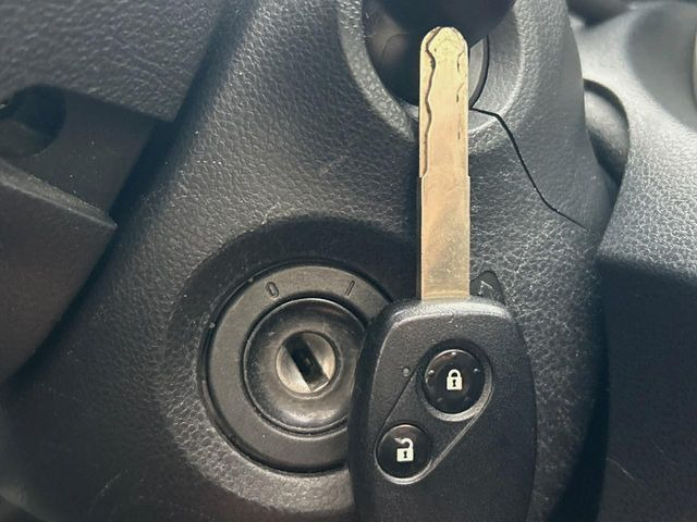 �y�L�[���X�z�������ꂽ�ꏊ����ł��{�^����Ńh�A�̊J���E�{�����ł���̂łƂ��Ă��֗�!�h�A�̌�������ɏ������邱�Ƃ�����܂����