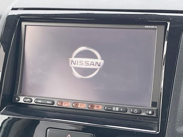 �y�����i�r�z�l�C�̏����i�r�𑕔����Ă���܂��B�i�r�̎g���₷���͂������A�I�[�f�B�I�@�\���[��!�L�����v�◷�s�͂������A�ʋ΂┃�����ȂǕ��i�̃h���C�u���y�����Ȃ�͂���