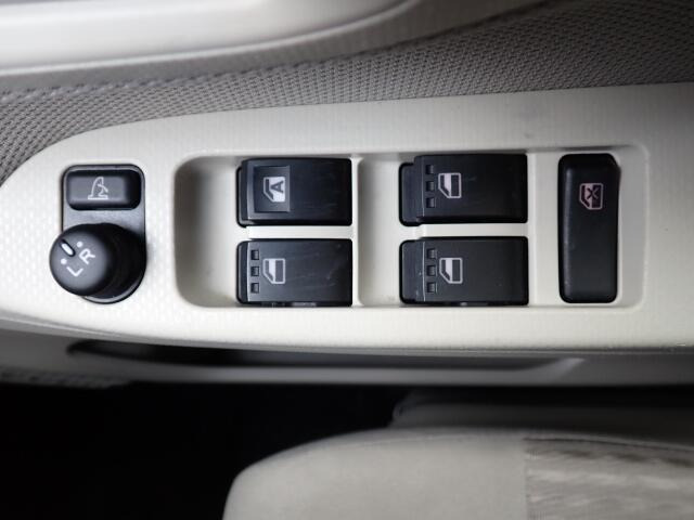 �d���i�[���h�A�~���[�E�p���[�E�B���h�E�������Ă��܂��B