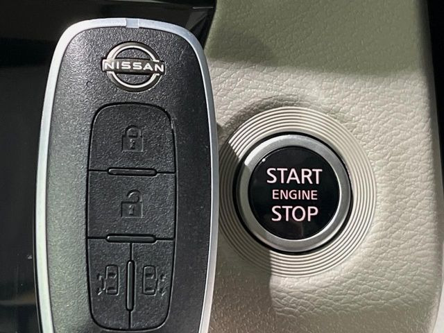 �y�C���e���W�F���g�L�[�z�J�o����|�P�b�g�ɓ��ꂽ�܂܂ł��h�A�̎{���E�������\�ȃX�}�[�g�L�[�𑕔��B�G���W���̃I���E�I�t�����J�M�����o���K�v����������Ƃ��Ă��֗��ł���