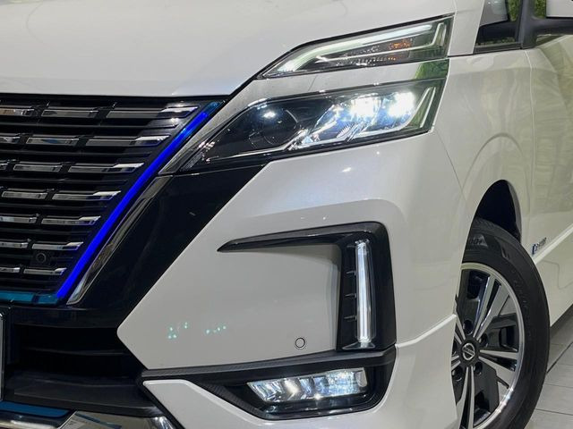 �yLED�w�b�h���C�g�z���V����ԑ��s�����ǍD�Ȏ��E���m�ۂ����S���ĉ^�]�ł��鍂�P�xLED�w�b�h���C�g�𑕔�!�_�����x�������A����d�͂��}�����Ă��܂��B