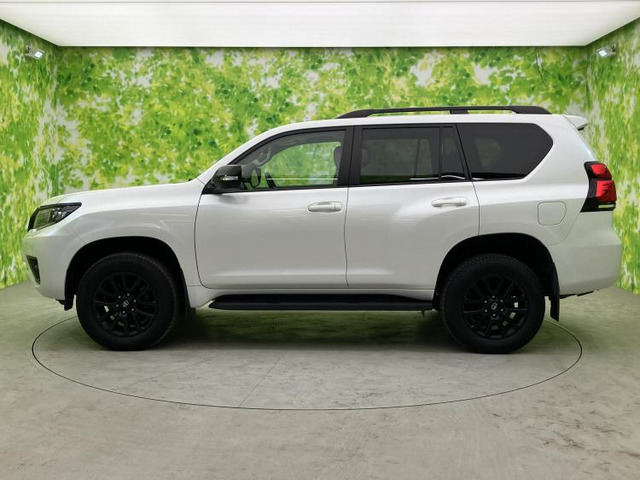 ランドクルーザープラド2.7 TX Lパッケージ マットブラック エディション 4WD