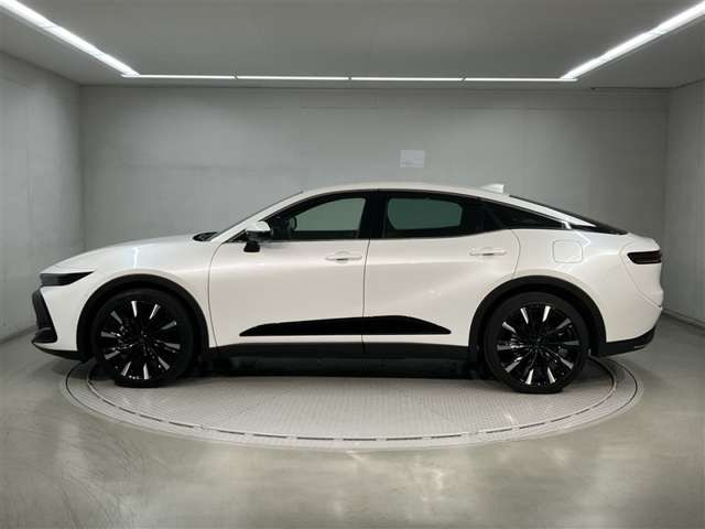 クラウンクロスオーバー2.4 RS アドバンスト E-Four advanced 4WD