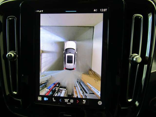 XC40プラス B4 AWD 4WD