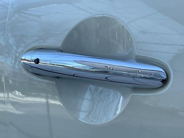 ���X�}�[�g�G���g���[:���������Ă��邾���ŁA�h�A���b�N�����E�{������G���W���X�^�[�g�܂ő���ł���֗��ȋ@�\�ł�!