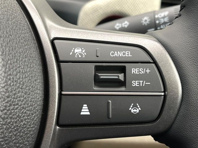 �y�A�_�v�e�B�u�N���[�Y�R���g���[���z�������H�ł̒��������s���y��!!�����ő��x��ۂN���[�Y�R���g���[�����A�Փˌy���V�X�e���ƘA�g���A�O���̎ԗ������m���ĎԊԂ�ۂ悤�ɑ��x���߂��Ă���܂�!!