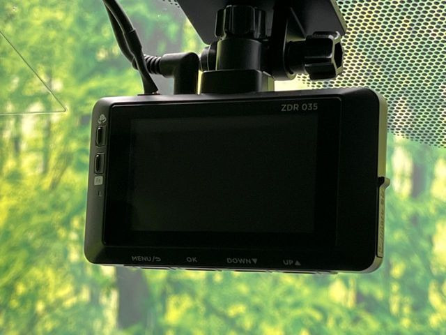 �y�h���C�u���R�[�_�[�z�h���C�u���R�[�_�[����!���s���͂������A������^�]�⎖�̂ɑ��������ہA�f���ŋL�^���A����̃��X�N�ɔ����܂��B���L�^�pSD�J�[�h�͂��q�l�����g�ł��������������K�v������܂��B