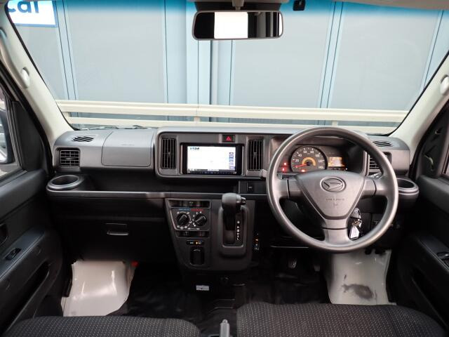 �C���p�l�摜�ɂȂ�܂��B�ԓ��͐��Ǝ҂ɂĎ����N���[�j���O�{�H�ς݂Ȃ̂ŁA��ϐ����ł��B