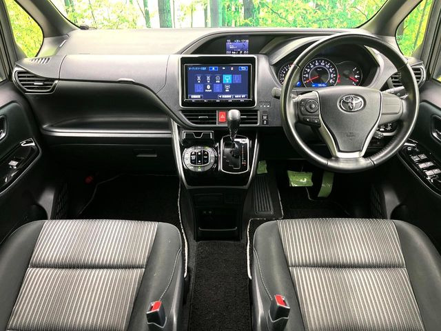 ヴォクシー2.0 ZS 煌