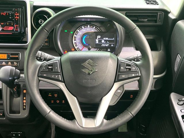 �y�����v�����X�e�A�����O�z�㎿�Ȋv���g�p���邱�ƂŁA��ɂ����������݂ƂĂ��^�]���₷���n���h���ł���