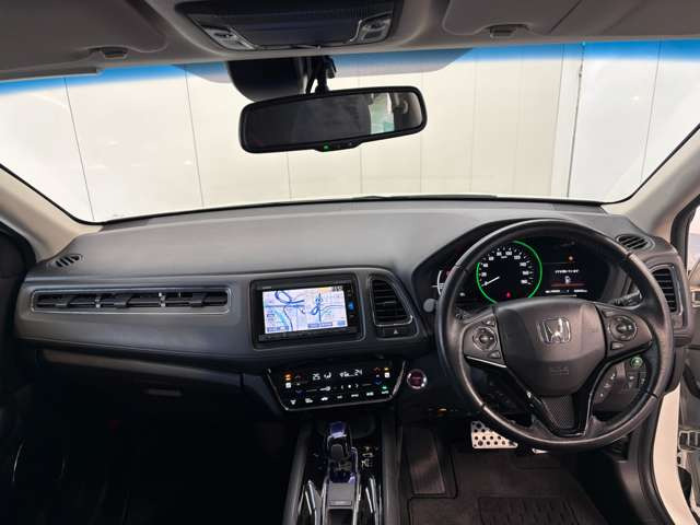 ヴェゼル1.5 ハイブリッド X ホンダセンシング ブリリアント スタイルエディション 4WD