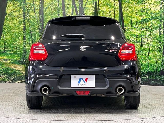 安心の最長10年・走行無制限保証(有償)をご用意。保証内容も充実はもちろん、無料点検&オイル交換や、年中無休の全国・24時間ロードサービスも付帯されておりますのでご安心下さい。