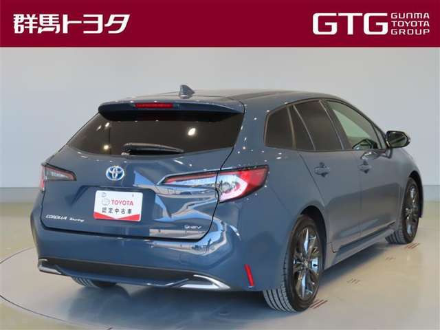 カローラツーリング1.8 ハイブリッド W×B