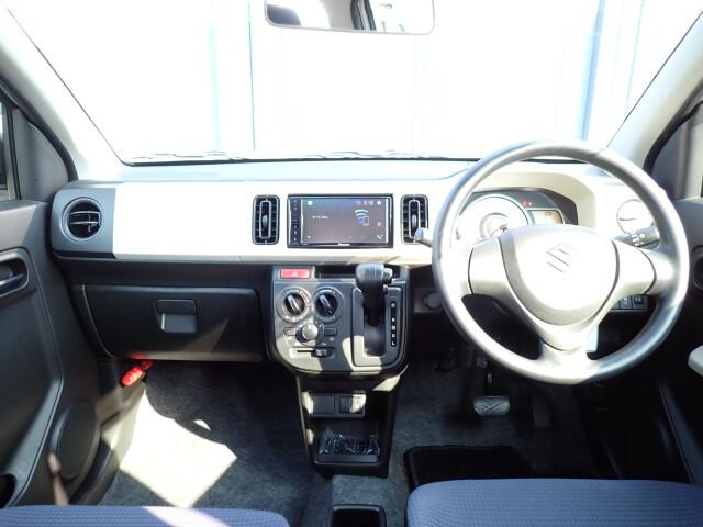 �C���p�l�摜�ɂȂ�܂��B�ԓ��͐��Ǝ҂ɂĎ����N���[�j���O�{�H�ς݂Ȃ̂ŁA��ϐ����ł��B