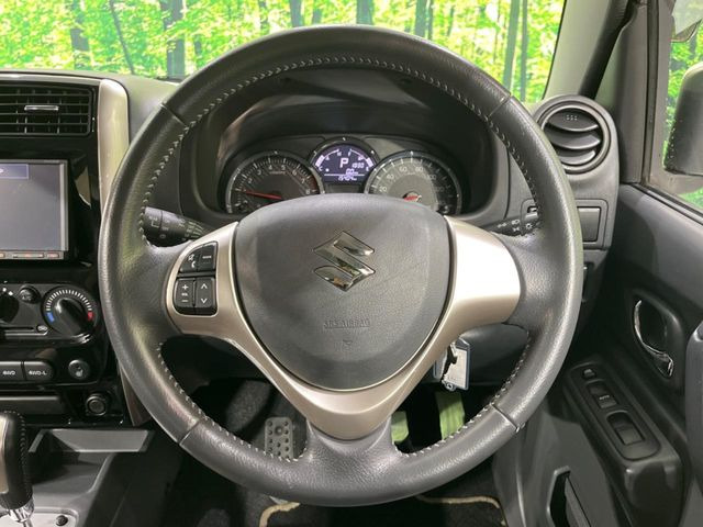 �y�����v�����X�e�A�����O�z�㎿�Ȋv���g�p���邱�ƂŁA��ɂ����������݂ƂĂ��^�]���₷���n���h���ł���