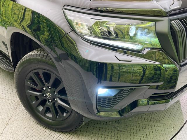 �yLED�w�b�h���C�g�z���V����ԑ��s�����ǍD�Ȏ��E���m�ۂ����S���ĉ^�]�ł��鍂�P�xLED�w�b�h���C�g�𑕔�!�_�����x�������A����d�͂��}�����Ă��܂��B