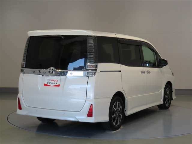 ヴォクシー2.0 ZS 煌III