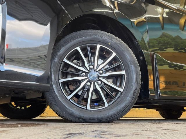 �y15�C���`�A���~�z�C�[���z�O�ςɃ}�b�`�����A���~�z�C�[���𑕒����Ă���܂��B�e��A���~�z�C�[����A�X�^�b�h���X�^�C�����戵�����Ă���܂��B���񂲑��k����������