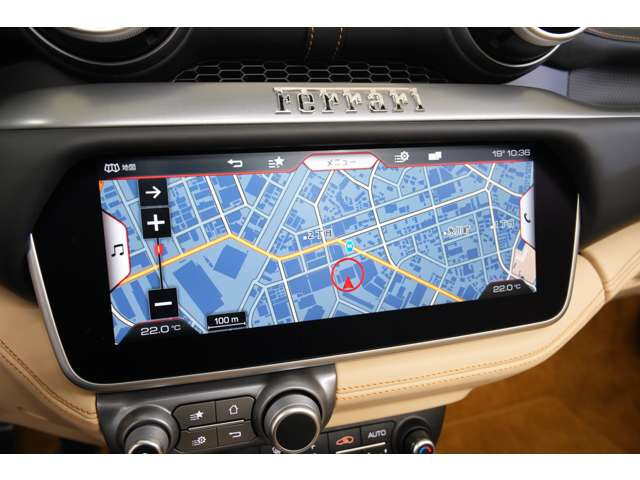 ���𑜓x�^�b�`�f�B�X�v���C���i�r�Q�[�V�����𓋍ځB�����I�ȑ��쐫�ƗD�ꂽ���F���𗼗����A�����O�h���C�u�ł��X�g���X�̂Ȃ����[�g�ē����\�ł��B