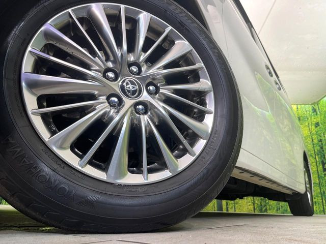 �y����17�C���`�A���~�z�C�[���z�O�ςɃ}�b�`���������A���~�z�C�[���𑕒����Ă���܂��B�e��ЊO�A���~�z�C�[����A�X�^�b�h���X�^�C�����戵�����Ă���܂��B���񂲑��k����������