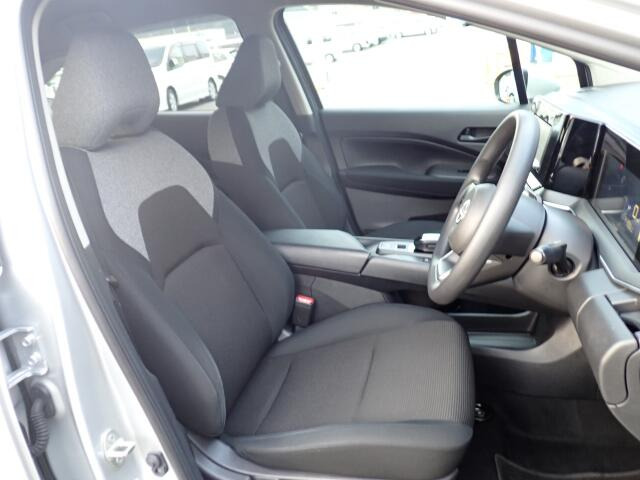 �t�����g�V�[�g�A��ԗǍD�ň��S�ł��B�傫�ȉ�����Ȃ����S�ł�