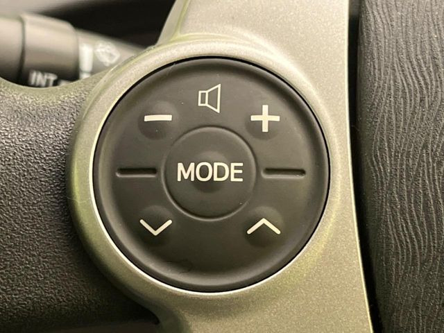 �y�X�e�A�����O�X�C�b�`�z�^�]���A�O������ڐ������炷���ƂȂ��A�I�[�f�B�I���̑��삪�\�ȕ֗��@�\!���S&���K�ȃh���C�u�����o���Ă���܂���