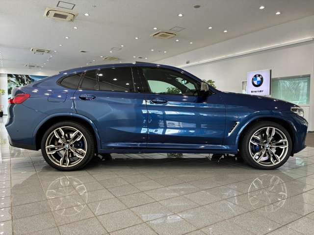 X4M40i 4WD
