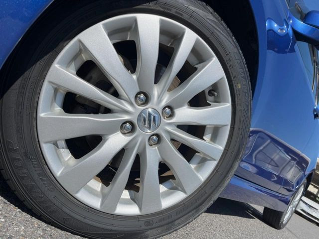 �y����16�C���`�A���~�z�C�[���z�O�ςɃ}�b�`���������A���~�z�C�[���𑕒����Ă���܂��B�e��ЊO�A���~�z�C�[����A�X�^�b�h���X�^�C�����戵�����Ă���܂��B���񂲑��k����������