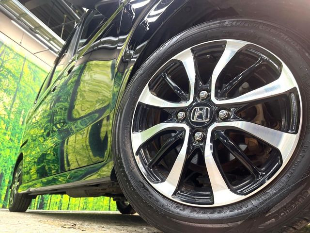 �y����14�C���`�A���~�z�C�[���z�O�ςɃ}�b�`���������A���~�z�C�[���𑕒����Ă���܂��B�e��ЊO�A���~�z�C�[����A�X�^�b�h���X�^�C�����戵�����Ă���܂��B���񂲑��k����������