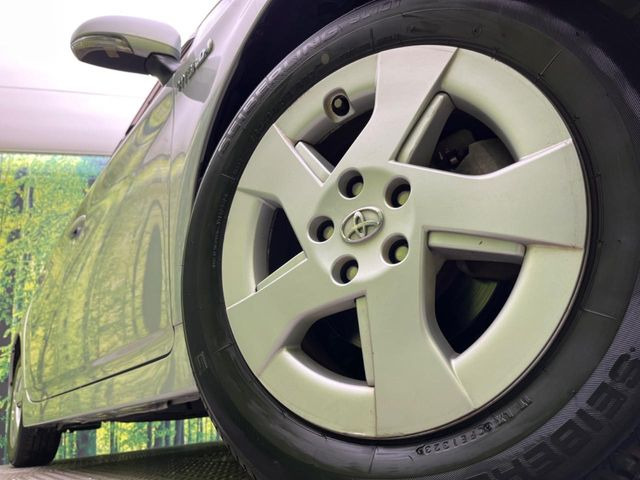 �y����15�C���`�A���~�z�C�[���z�O�ςɃ}�b�`���������A���~�z�C�[���𑕒����Ă���܂��B�e��ЊO�A���~�z�C�[����A�X�^�b�h���X�^�C�����戵�����Ă���܂��B���񂲑��k����������