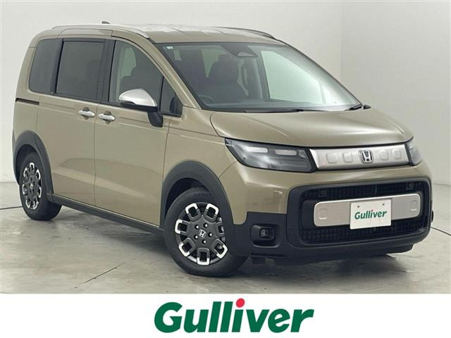 フリード1.5 e:HEV クロスター