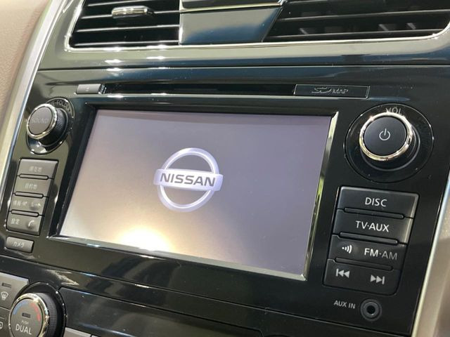 �y���[�J�[�����i�r�z�C���e���A�ɗn�����ރX�^�C���b�V���ȁu��p�݌v�v���[�J�[�i�r�𑕔��􎋔F���⑀�쐫�ȂǊ�{���\�ɂ��D��A���㎿�ȃJ�[���C�t�����y���݂��������܂��B