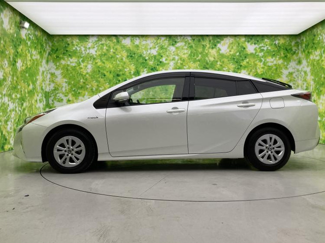 プリウス1.8 S セーフティ プラス