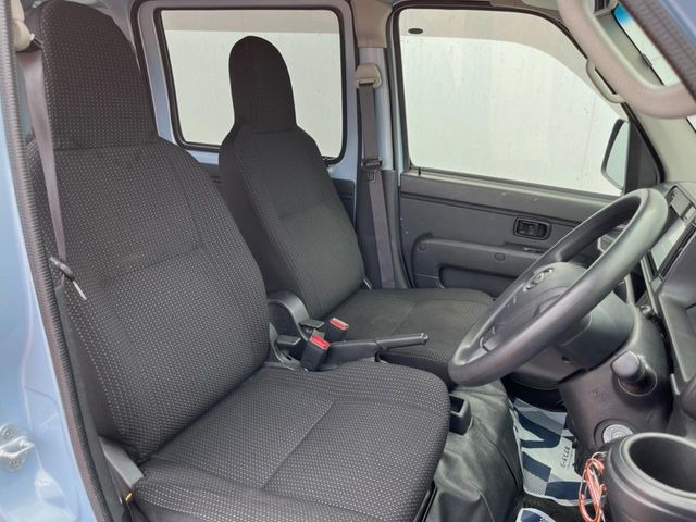 �^�]�ȃV�[�g���͎g�p�������Ȃ��A�ǍD�ȏ�ԂƂȂ��Ă��܂��B���J�Ɏg���Ă������Ƃ��悭�킩��܂��ˁB