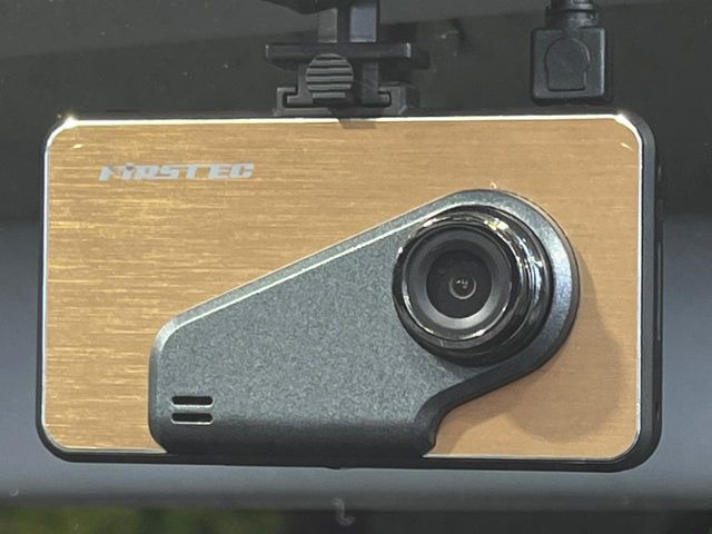 �y�h���C�u���R�[�_�[�z�h���C�u���R�[�_�[����!���s���͂������A������^�]�⎖�̂ɑ��������ہA�f���ŋL�^���A����̃��X�N�ɔ����܂��B���L�^�pSD�J�[�h�͂��q�l�����g�ł��������������K�v������܂��B