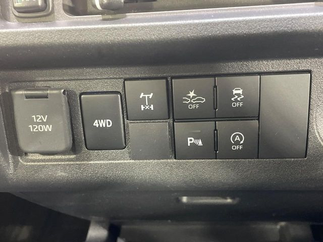 4WD�̂��Ԃł��̂ŁA�ᓹ�ł����S�ł���~��n�n��ɂ��Z�܂��̕��ȊO�ɂ��A�E�B���^�[�X�|�[�c����̕���~��n��֋A�Ȃ����@�������ɂ���������!