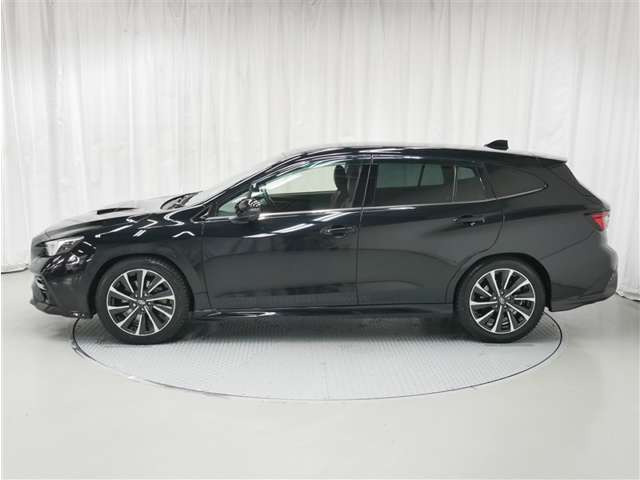 レヴォーグ1.8 STI スポーツ 4WD