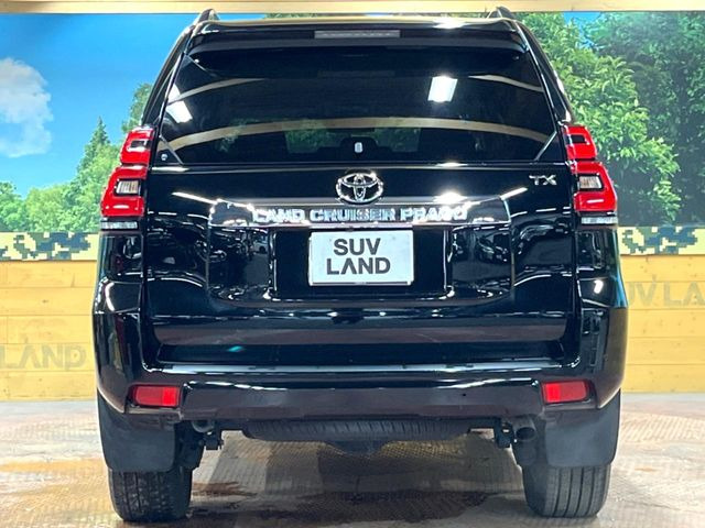 ☆全国のネクステージからお取り寄せが可能※!遠方の店舗に展示してあるクルマが気になる場合も、最寄りの店舗でご覧いただくことが可能です!是非私たちに要望をお聞かせください!※別途費用