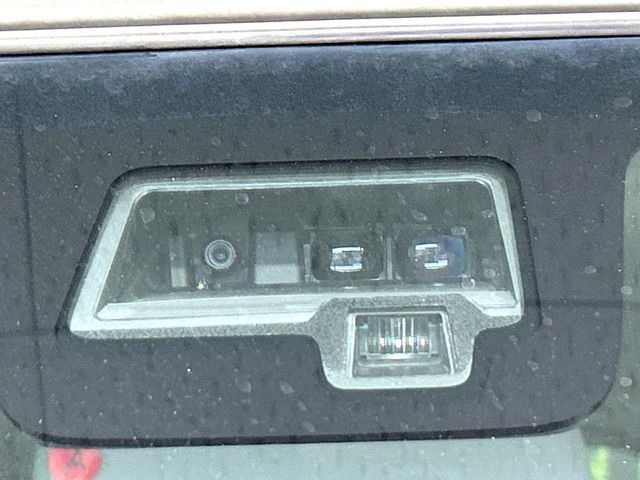 �y�X�Y�L �Z�[�t�e�B�T�|�[�g�z���s���ɑO���̎ԗ�����F�����A�Փ˂������Ȏ��͌x��ƃu���[�L�ŏՓˉ���Ɣ�Q�y�����A�V�X�g�B�����S�Ƀh���C�u�����y���݂��������܂��B