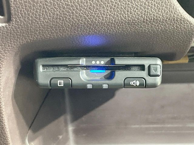 【ETC】高速道路の料金所をストレスなく通過!話題のスポットやサービスエリアに多い「スマートIC」利用時は必須のアイテムです。当店でセットアップを実施、ご納車当日からすぐにご利用いただけます!