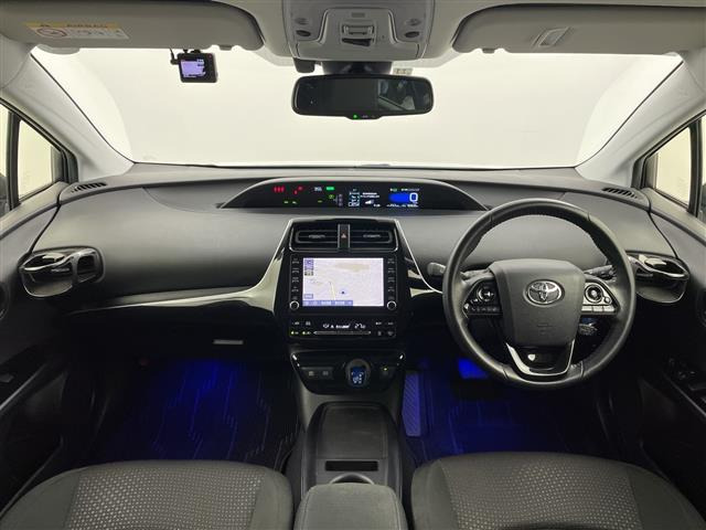 プリウス1.8 S セーフティ プラスII