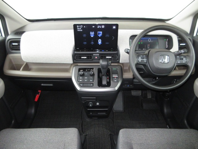 フリード1.5 e:HEV エアー 4WD