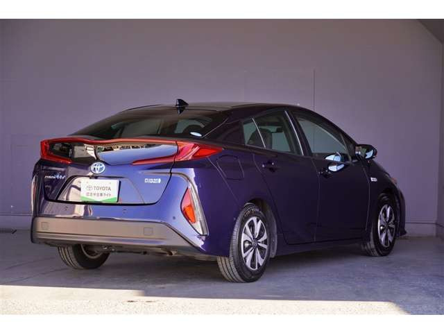 プリウスPHV1.8 A プレミアム ナビパッケージ