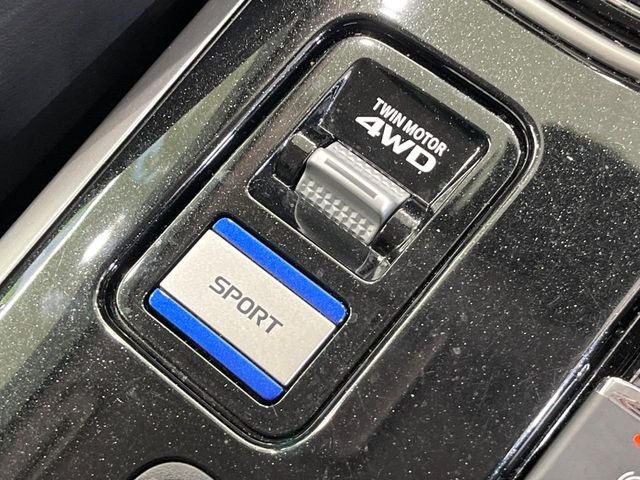 4WD�̂��Ԃł��̂ŁA�ᓹ�ł����S�ł���~��n�n��ɂ��Z�܂��̕��ȊO�ɂ��A�E�B���^�[�X�|�[�c����̕���~��n��֋A�Ȃ����@�������ɂ���������!